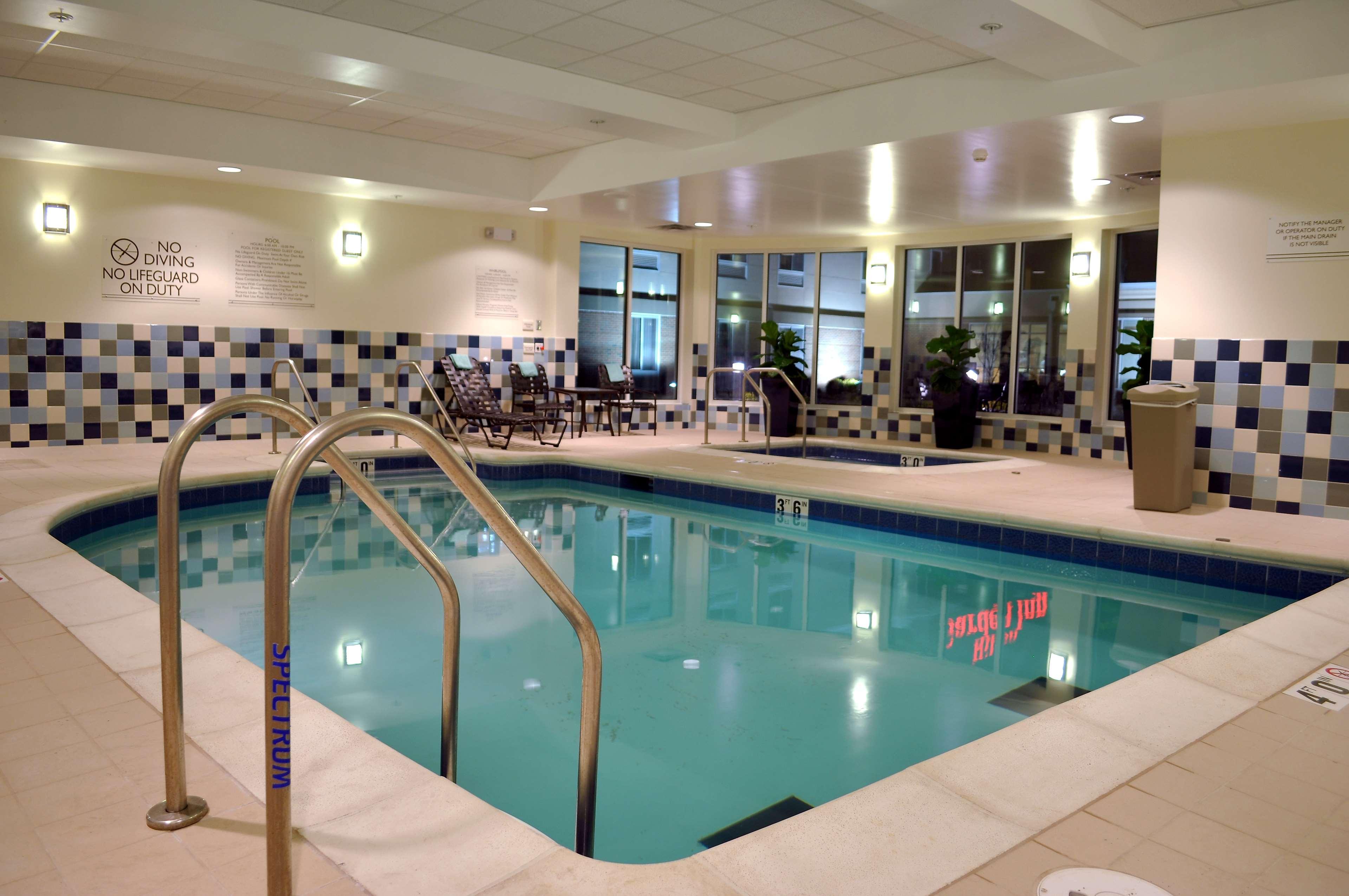 Hilton Garden Inn St. Louis Airport Berkeley Esterno foto